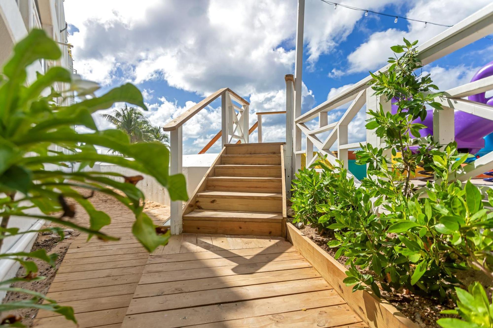 Maho Beach House - Sand Bar Studio - Ocean View Buitenkant foto